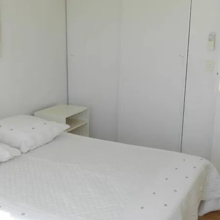 Apartment Le Lavandou, 2 Pieces, 4 Personnes - Fr-1-713-5