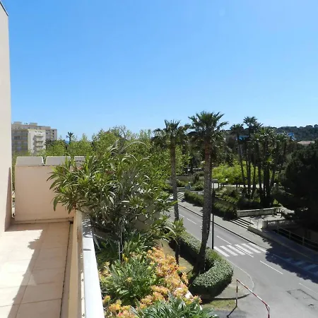 Apartment Le Lavandou, 2 Pieces, 4 Personnes - Fr-1-713-5 *